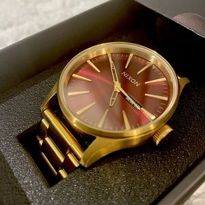 Nixon Sentry Stainless Steel Gold Brand New